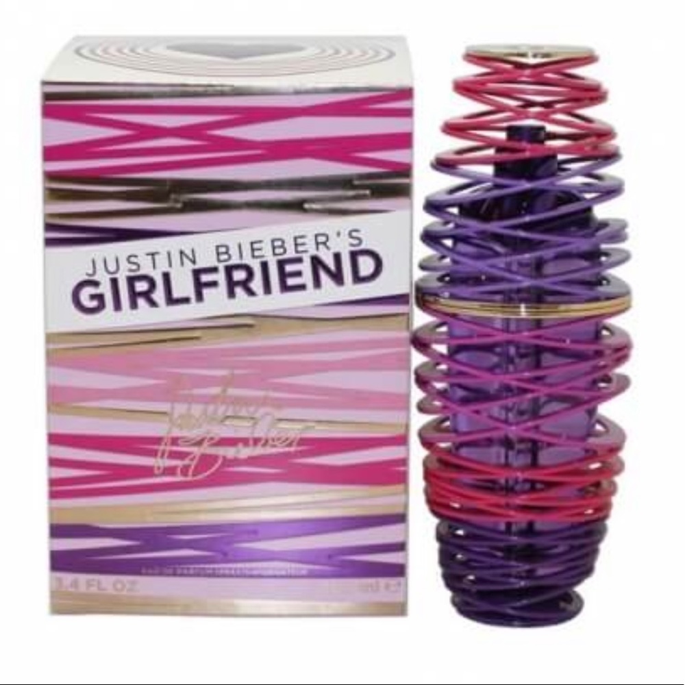 Justin Bieber Girlfriend
